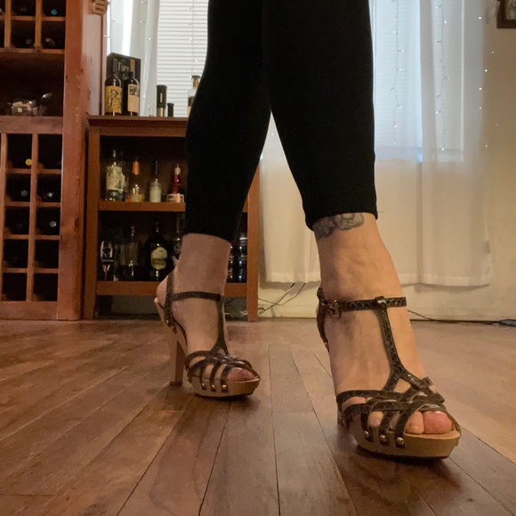 Betsey Johnson High Heels - Picture 4 of 10